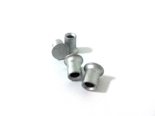 L'acciaio legato 3.1mm dentro il piercing di auto della sbarra collettrice del foro rivetta il rivestimento di Dacromet