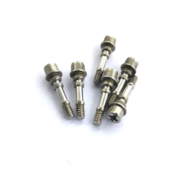 Fermo intestato freddo M4x20 Zincplating non standard di Multistroke