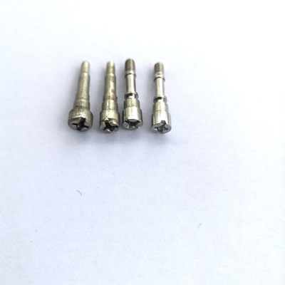Fermo intestato freddo M4x20 Zincplating non standard di Multistroke