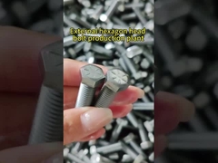 ✨ Le viti per il rivestimento delle ruote personalizzate sono realizzate su misura! Inviaci il tuo disegno o il tuo campione✨